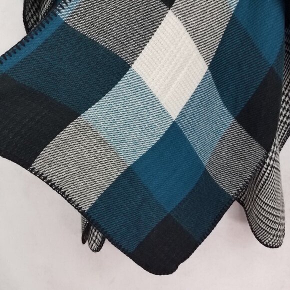 Woolrich One Size OS Reversible Open Front Poncho Blanket Wrap Cardigan Buffalo - Picture 6 of 9